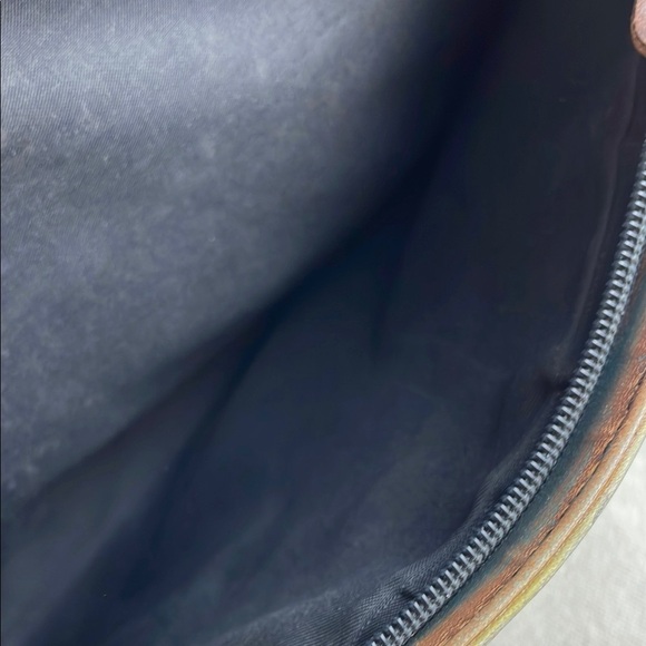 Jane Yoo Hand Painted Leather Bag - Picture 11 of 16